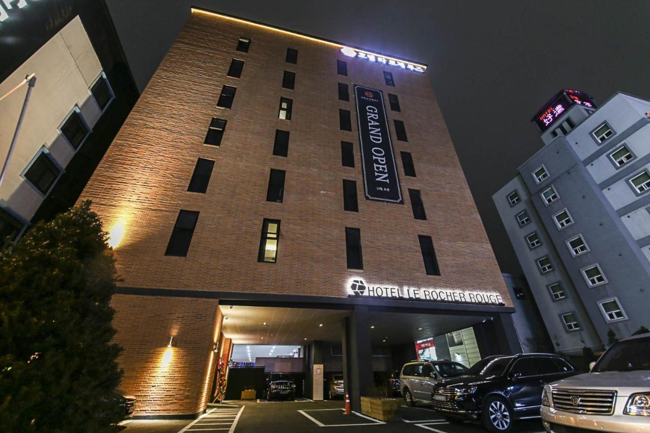 Lerocherrouge Hotel Chuncheon Exterior photo
